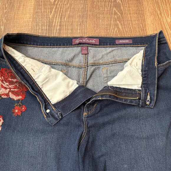 Gloria Vanderbilt Amanda Embroidered Jeans – Size 18 - Picture 13 of 16
